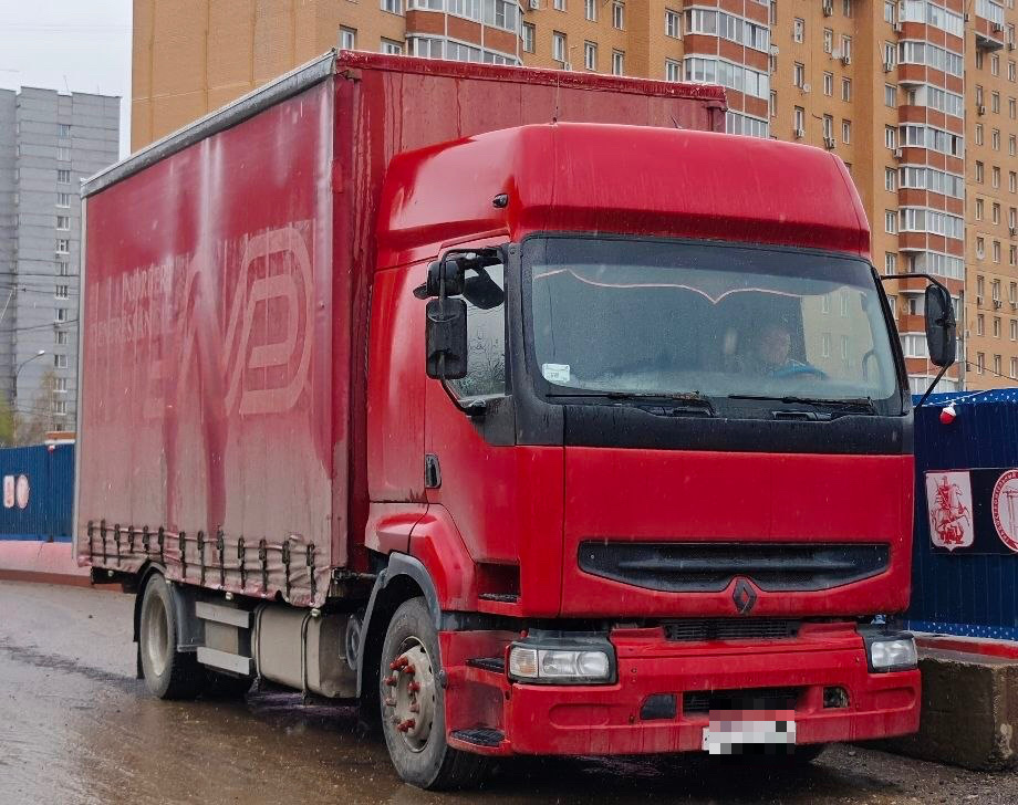 Renault Premium грузовик общий вид